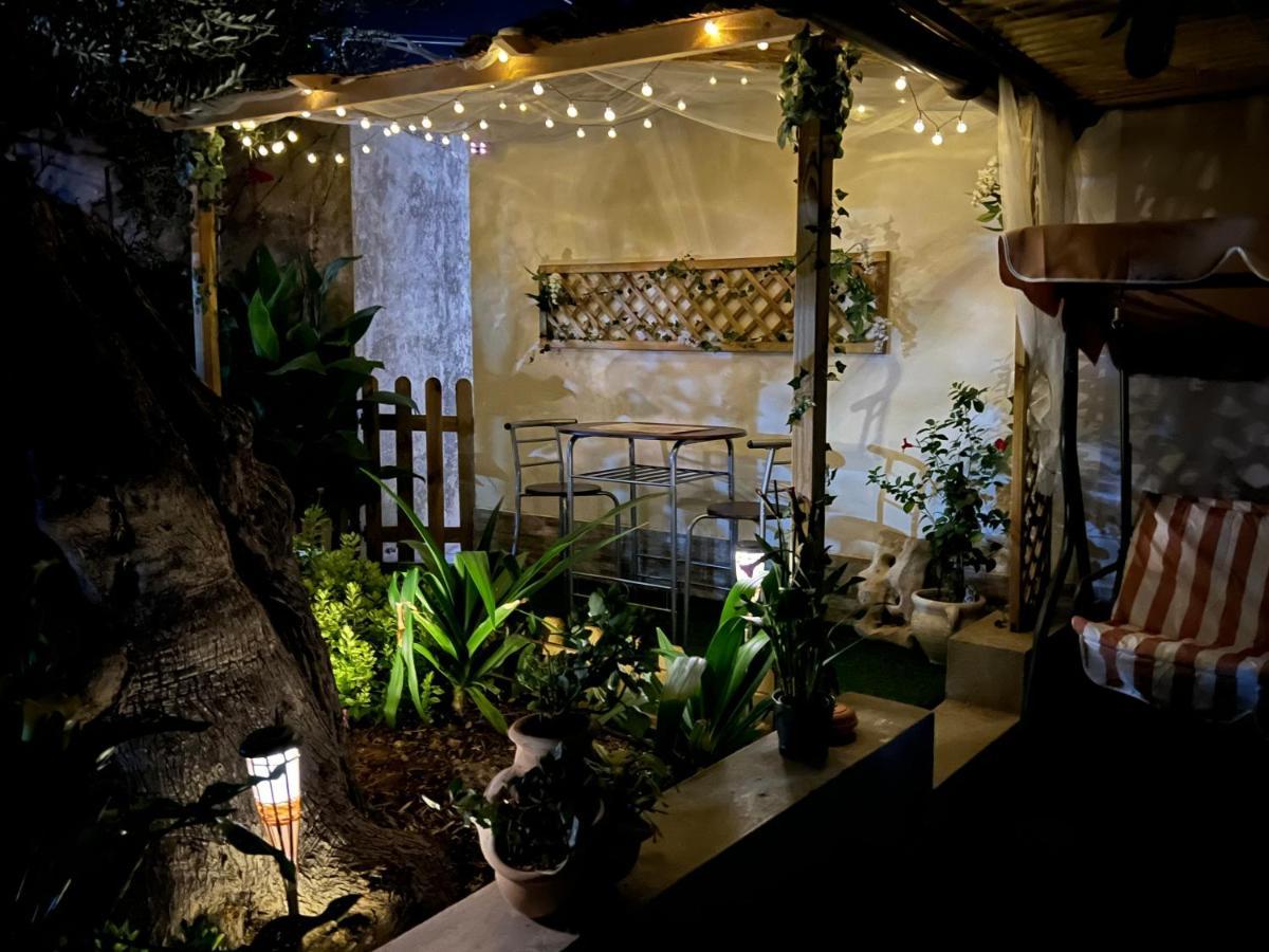 Casa Di Mirto Bed & Breakfast เคียรามอนเตกุลฟิ ภายนอก รูปภาพ